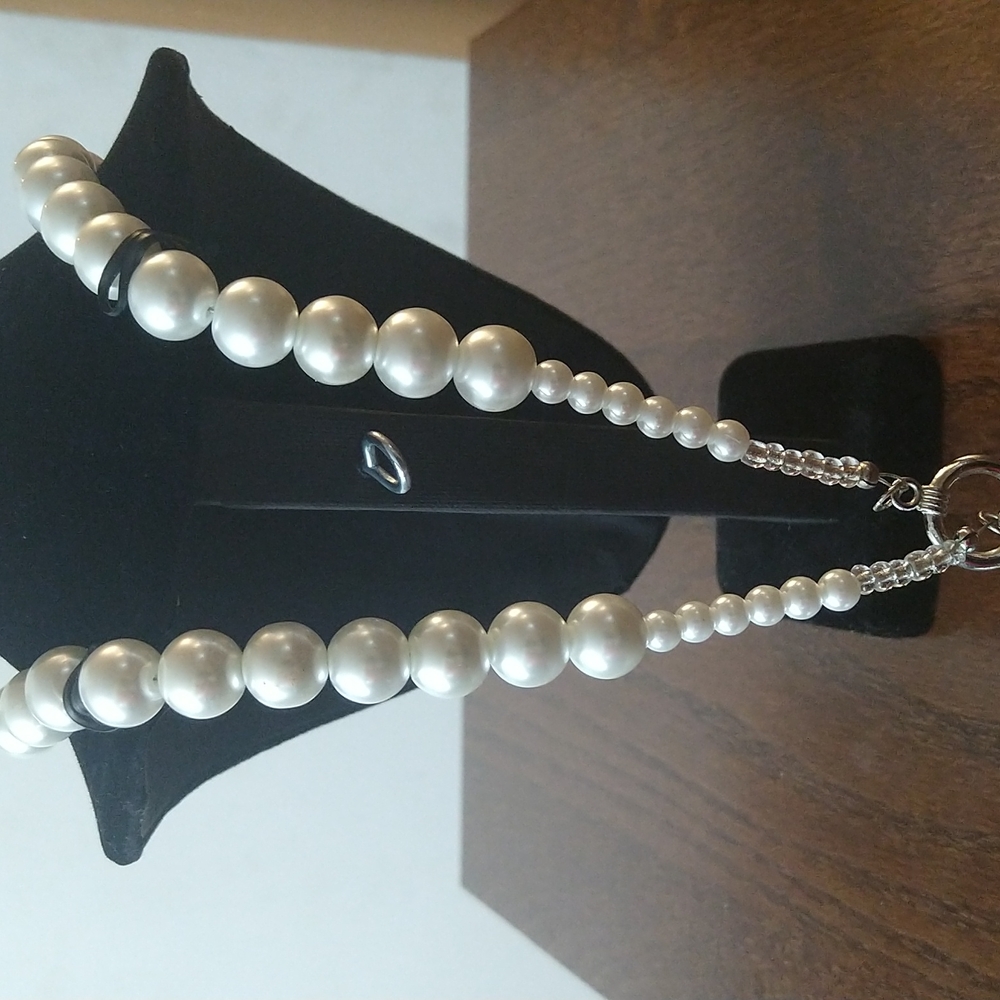 Necklace - Picture 7 of 10